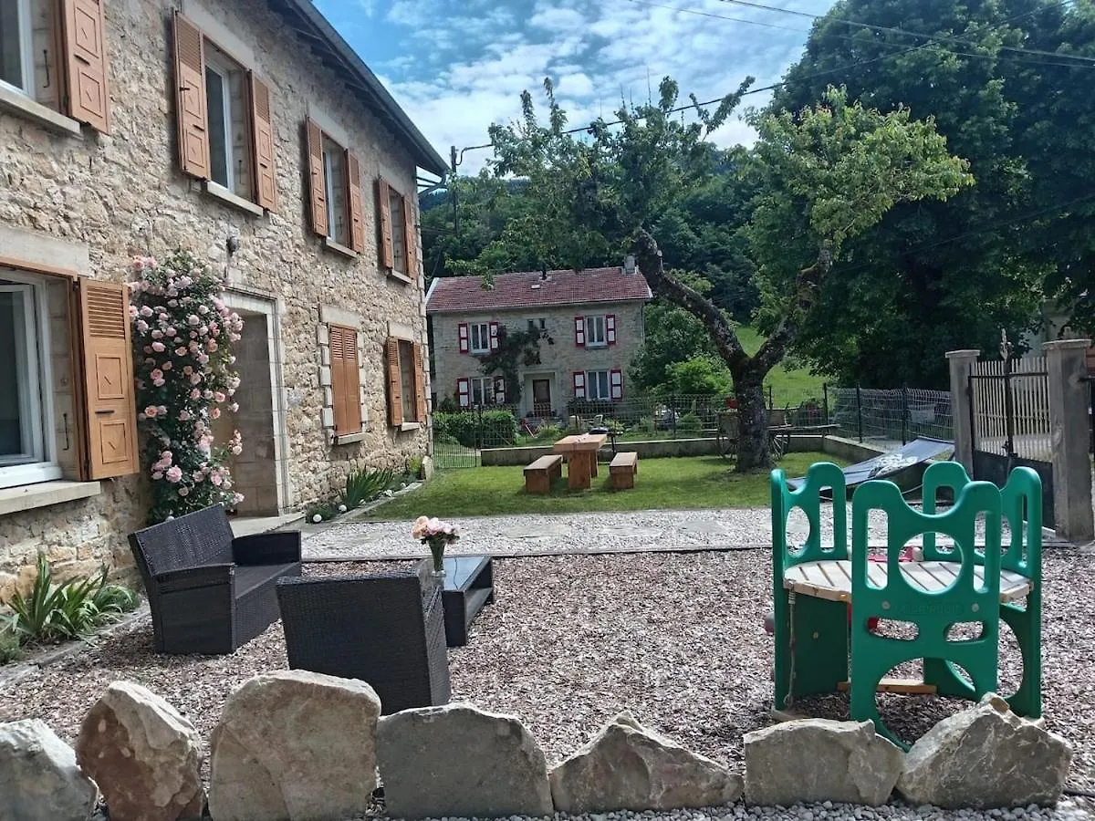 La Maison De Leopold Et Maurice La Chapelle-en-Vercors 0*,
